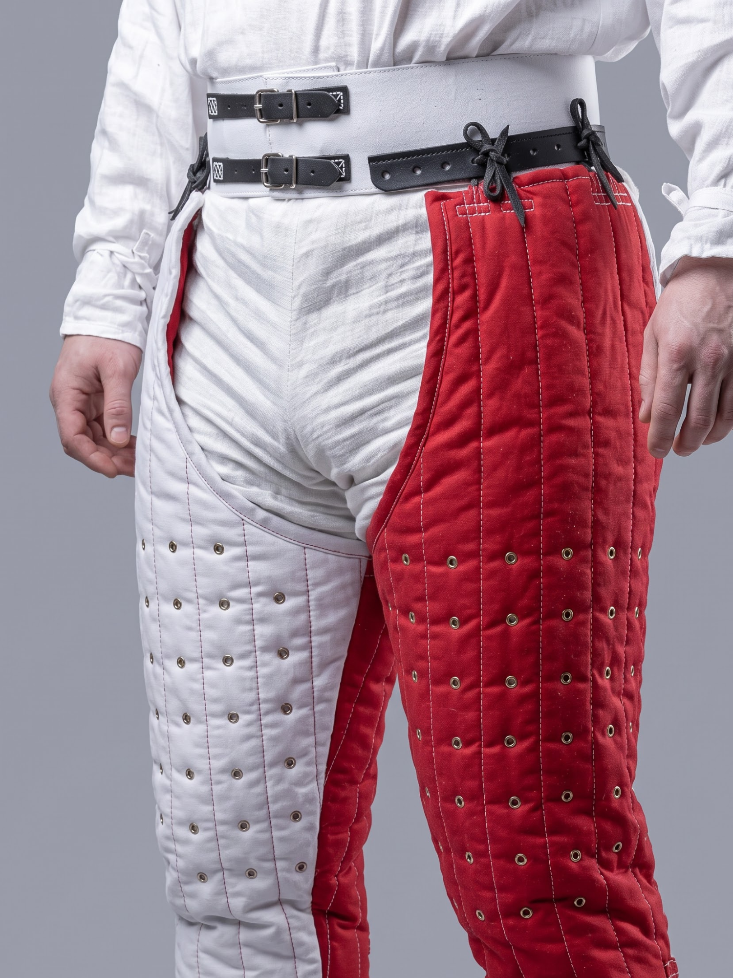 Men’s Medieval Padded Chausses – Quilted Leg Armor for LARP, SCA & Historical Reenactment