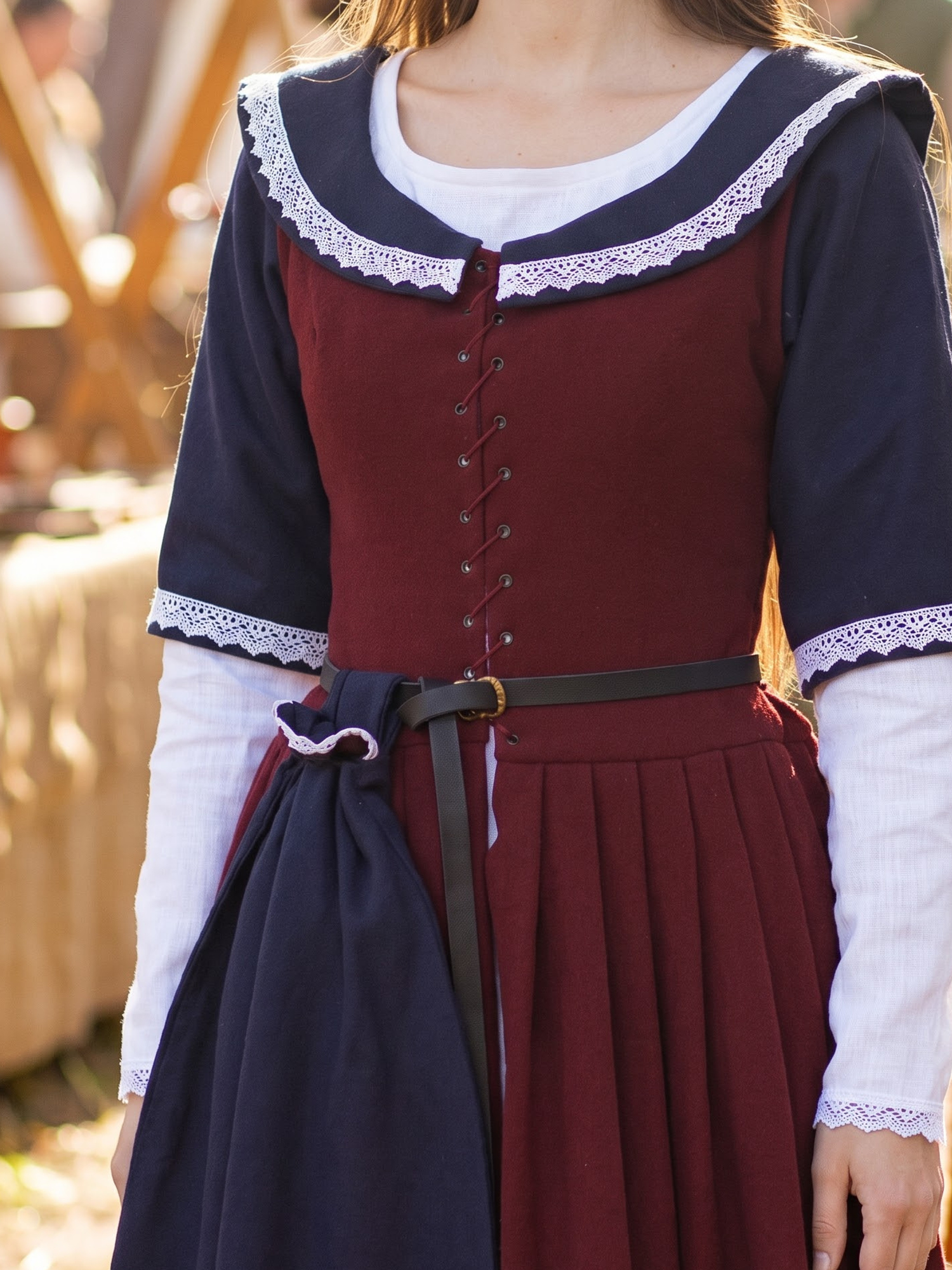 Women’s Burgundy Renaissance Dress – Medieval Peasant & Tavern Maiden Costume